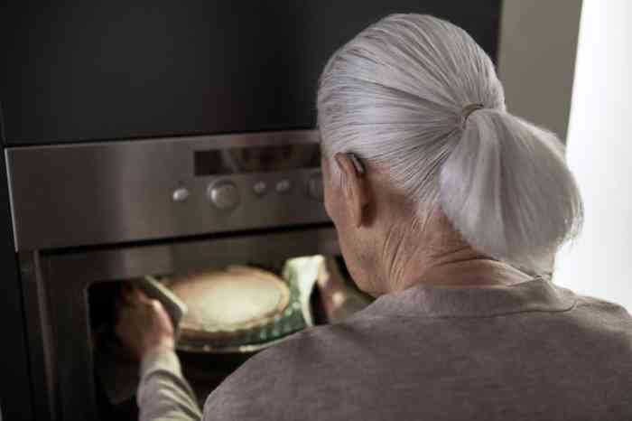 Woman cooking pie