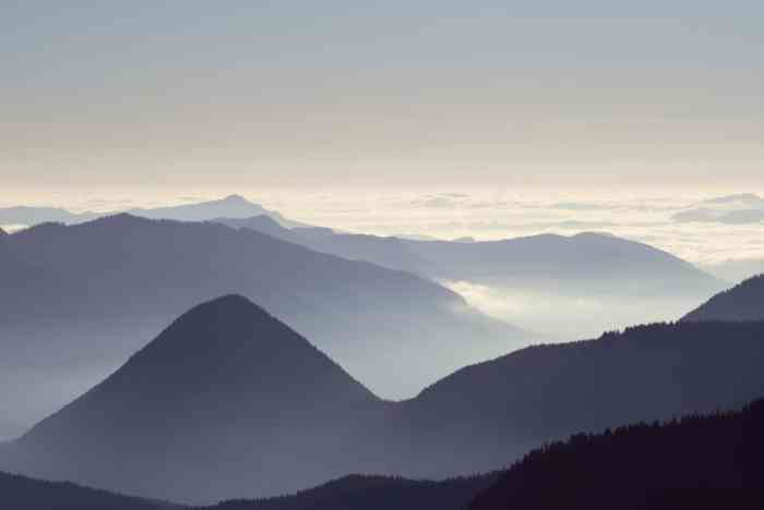 Two men playing guitar and battery