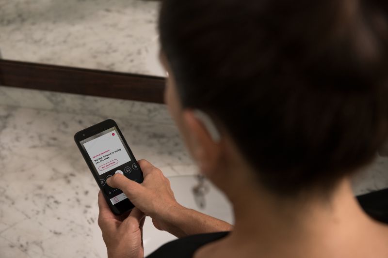 Phones for the hearing impaired - Assistive listening devices | Amplifon