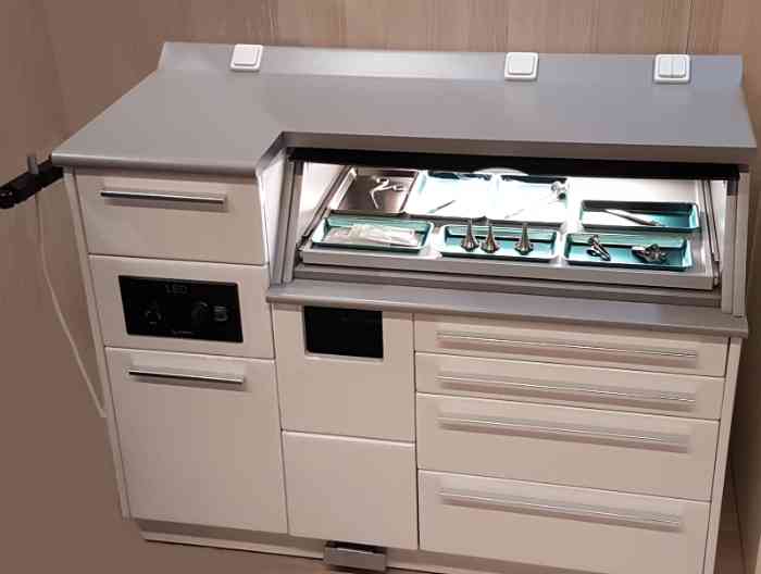 Mini-unité de consultation ERMES pour médecin orl