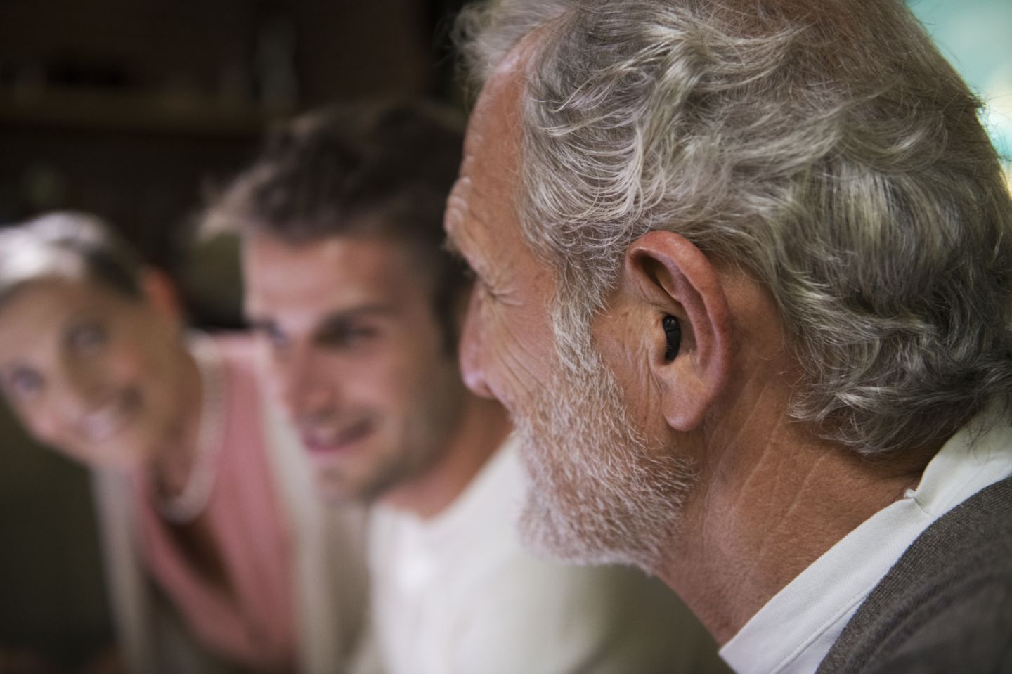 Vibration and fluttering in ear causes & treatment Amplifon