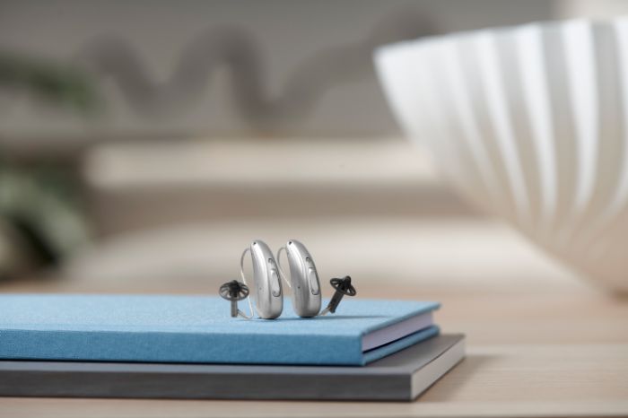 Support Amplifon pour recharger ses appareils auditifs rechargeables