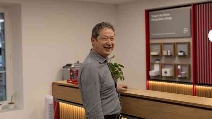 Testimonianza di Beat Läubli, portatore di apparecchi acustici e cliente Amplifon