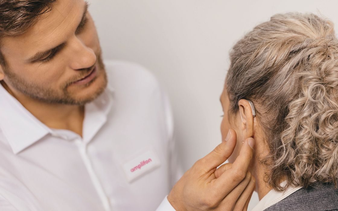 Amygdalite et maux d'oreille : causes et symptômes | Amplifon